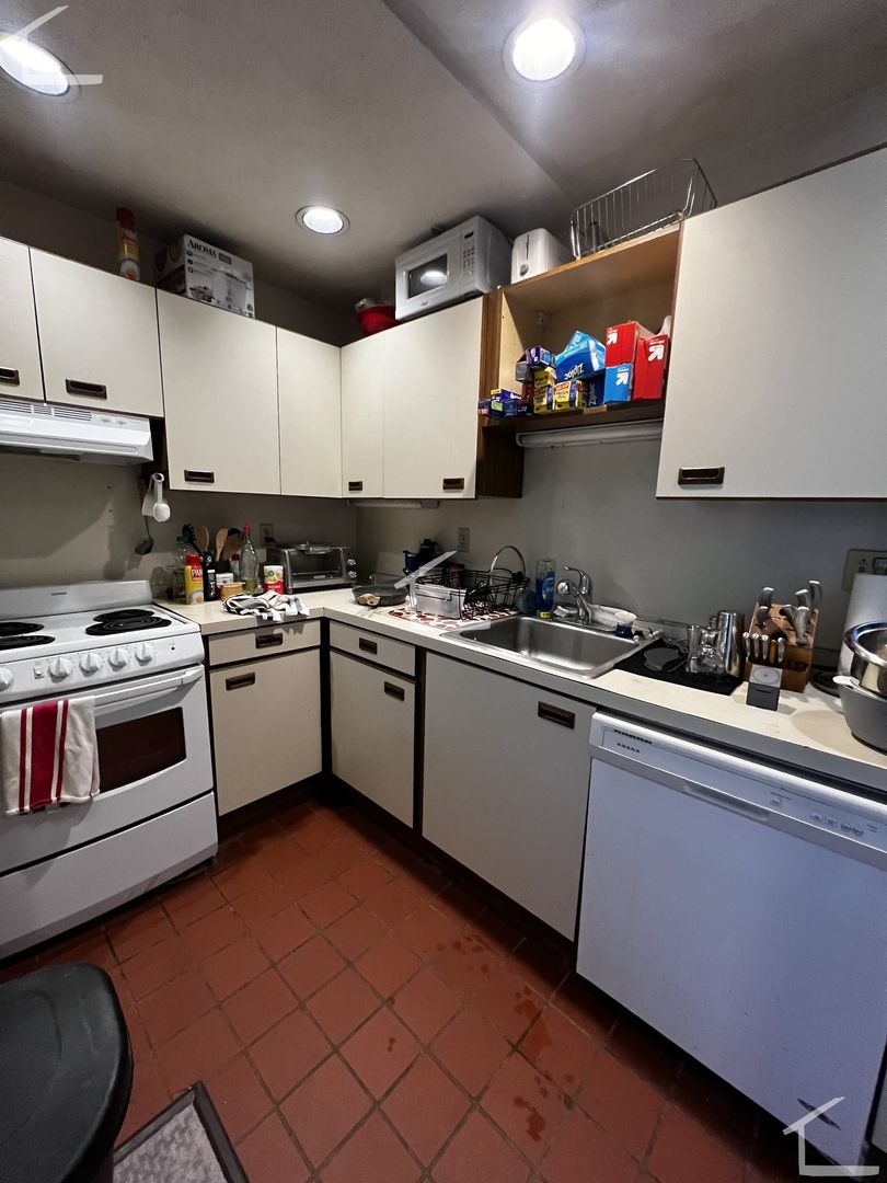 Boston (Fenway) House: 45-1 Paark Dr, #3D
