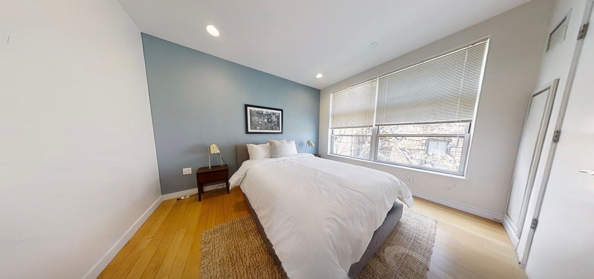 Boston Condo: 601 Albany St.