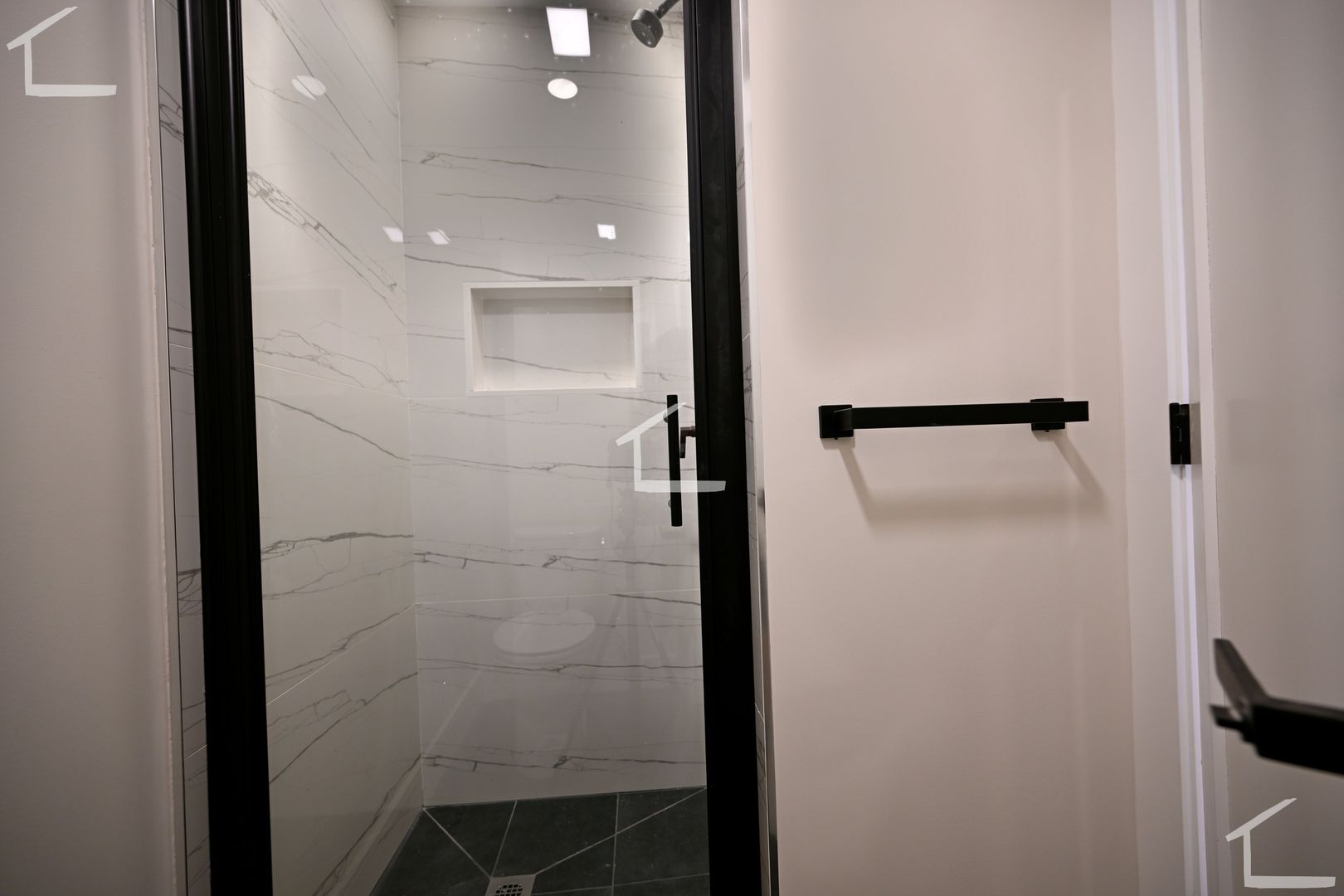 Boston Condo: 18 Winchester St.