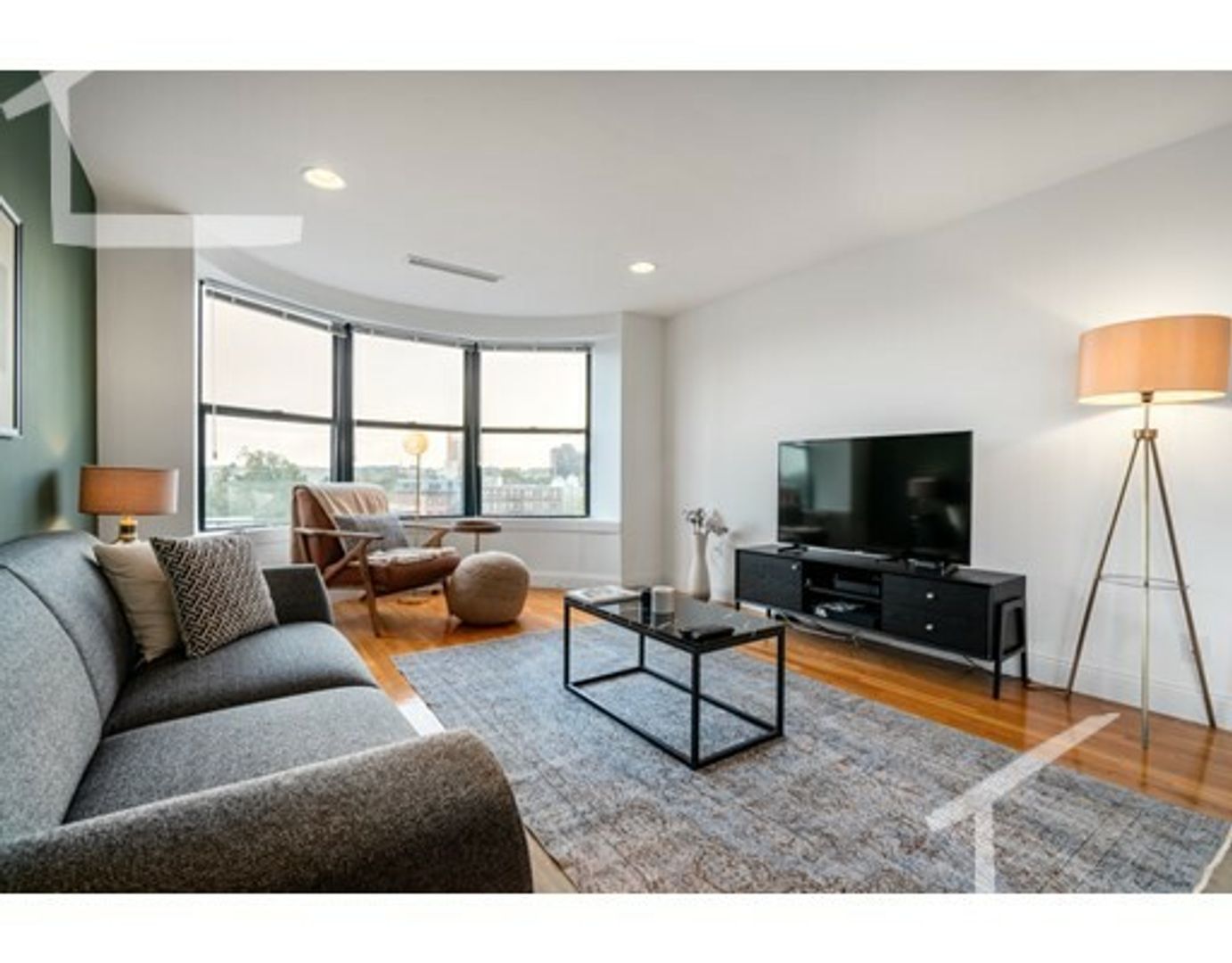 Boston Condo: 100 Jersey St