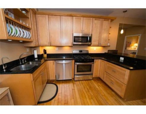 RENOVATED ALLSTON 3 BED/2 BATH WITH IN-UNIT LAUNDRY – photo 1