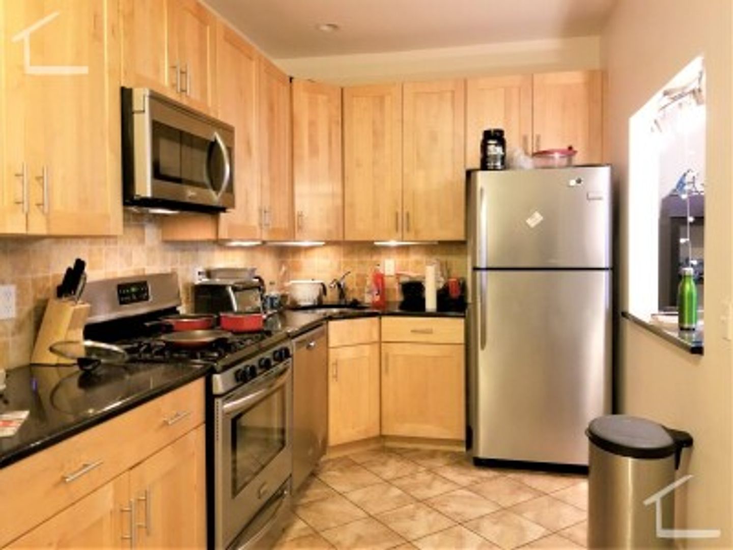 Boston Condo: 21 Saint Lukes Rd