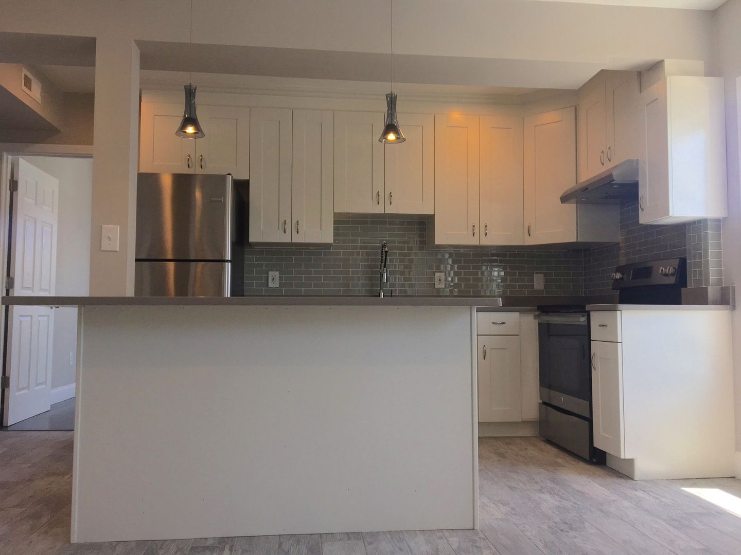 Boston House: 77 Linden St.