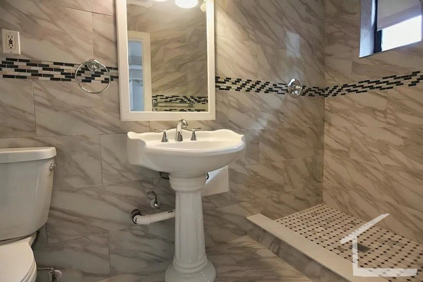 Boston Condo: 1490 Commonwealth Ave