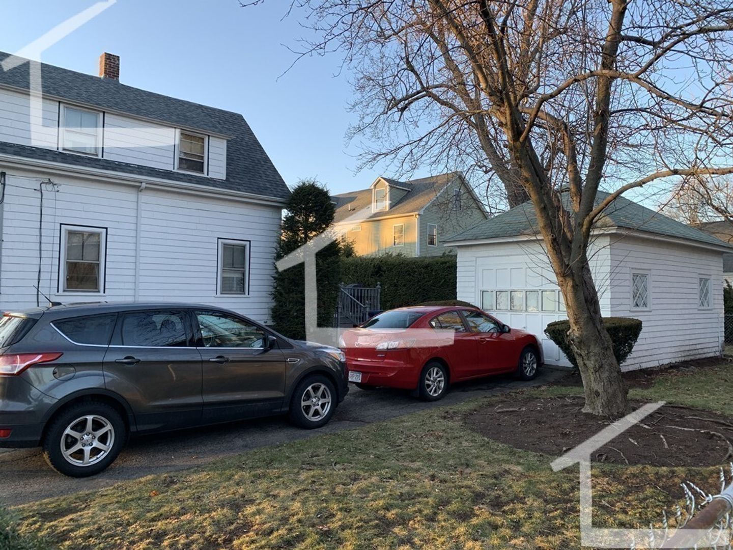 Newton House: 53 Jerome Ave