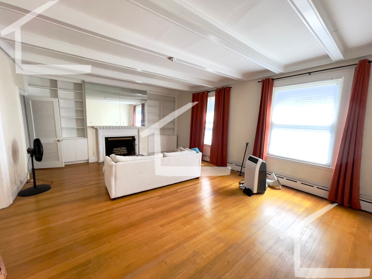 Brookline Townhome: 1716 Beacon St