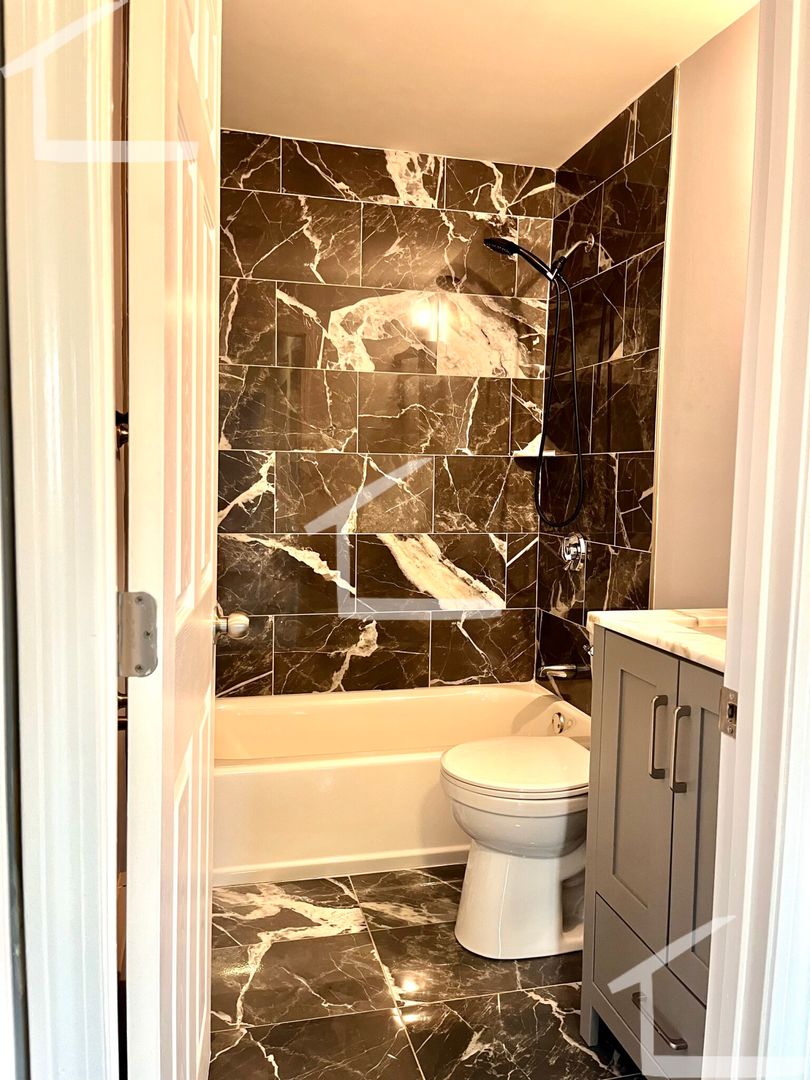 Newton House: 144 North St