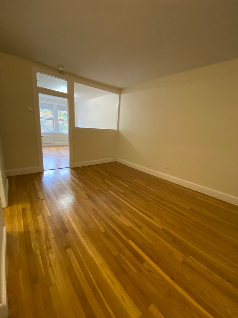 Brookline Condo: 43 Lancaster Terr