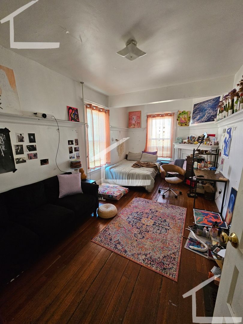 Boston Condo: 94 Ashford St