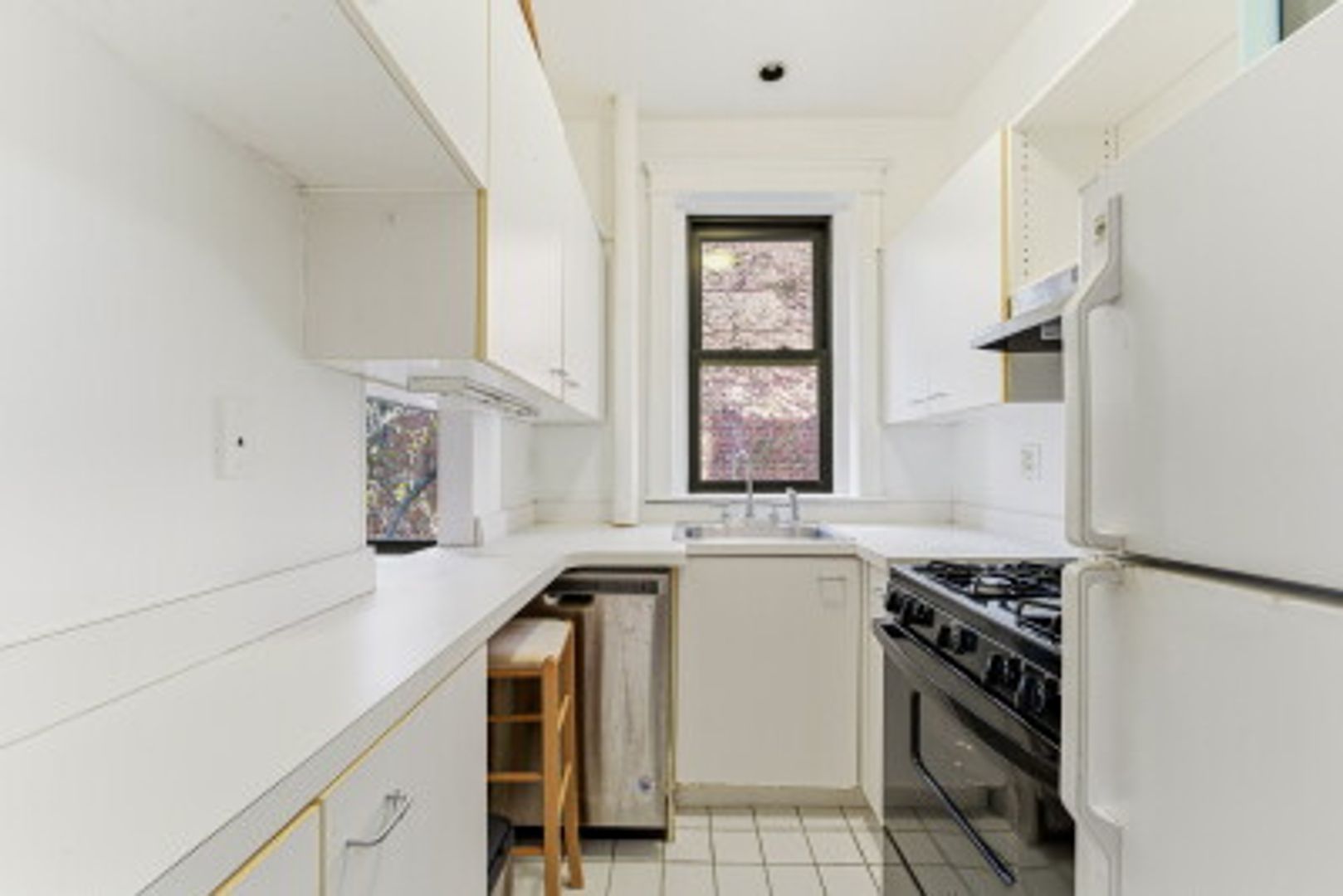 Allston Condo: 39 Glenville Ave