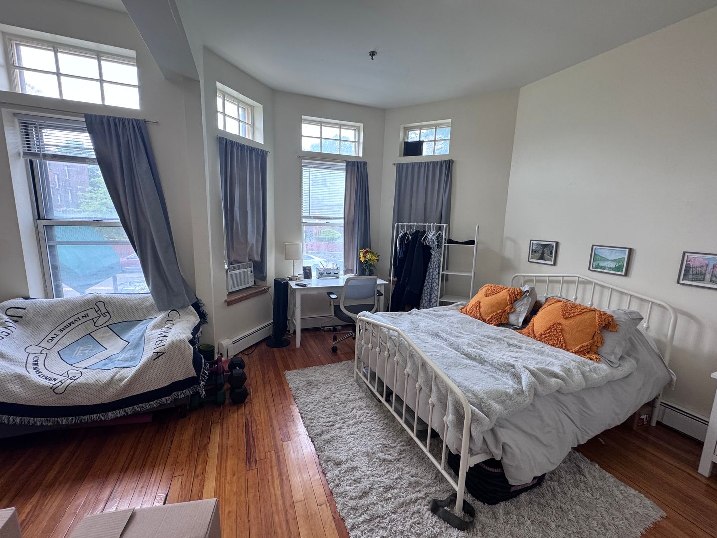 Brighton Apartment: 206 Chestnut Hill Ave
