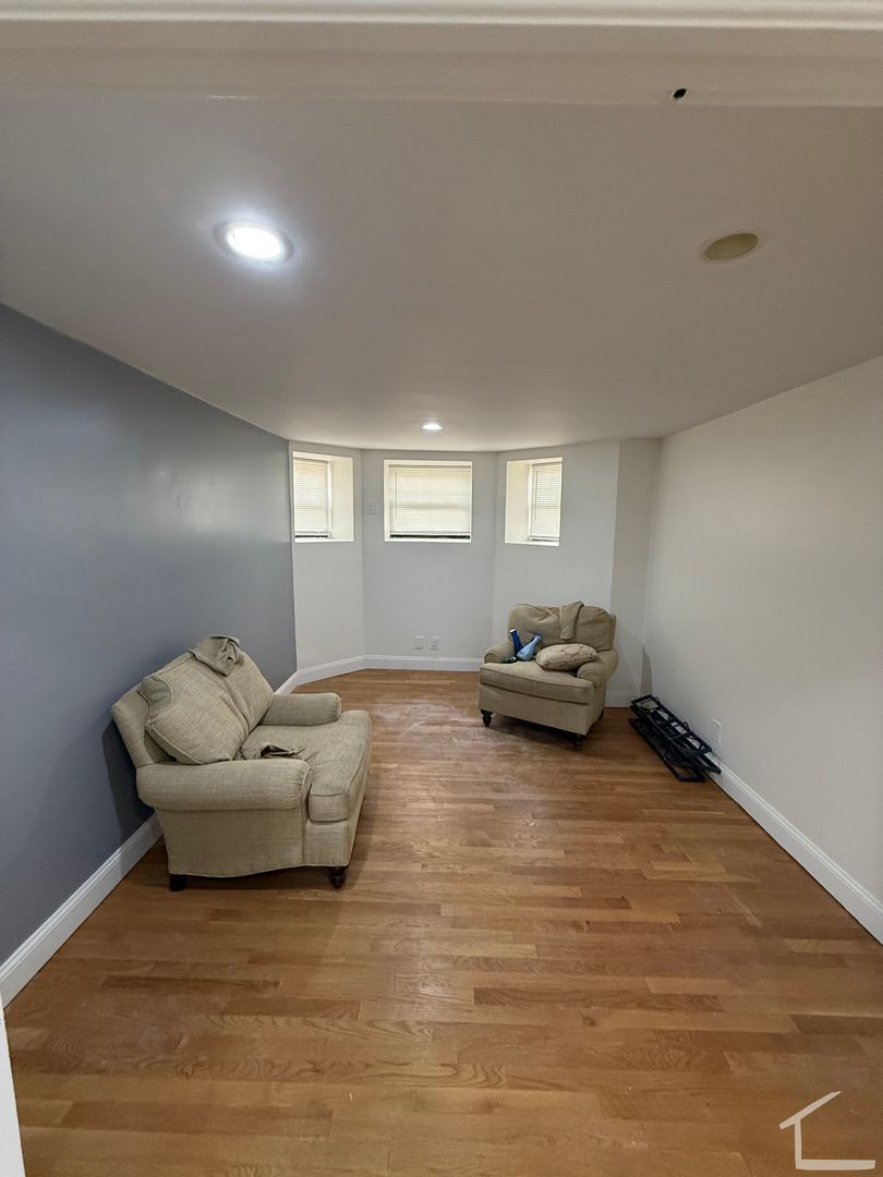 Boston Condo: 59 Chester St