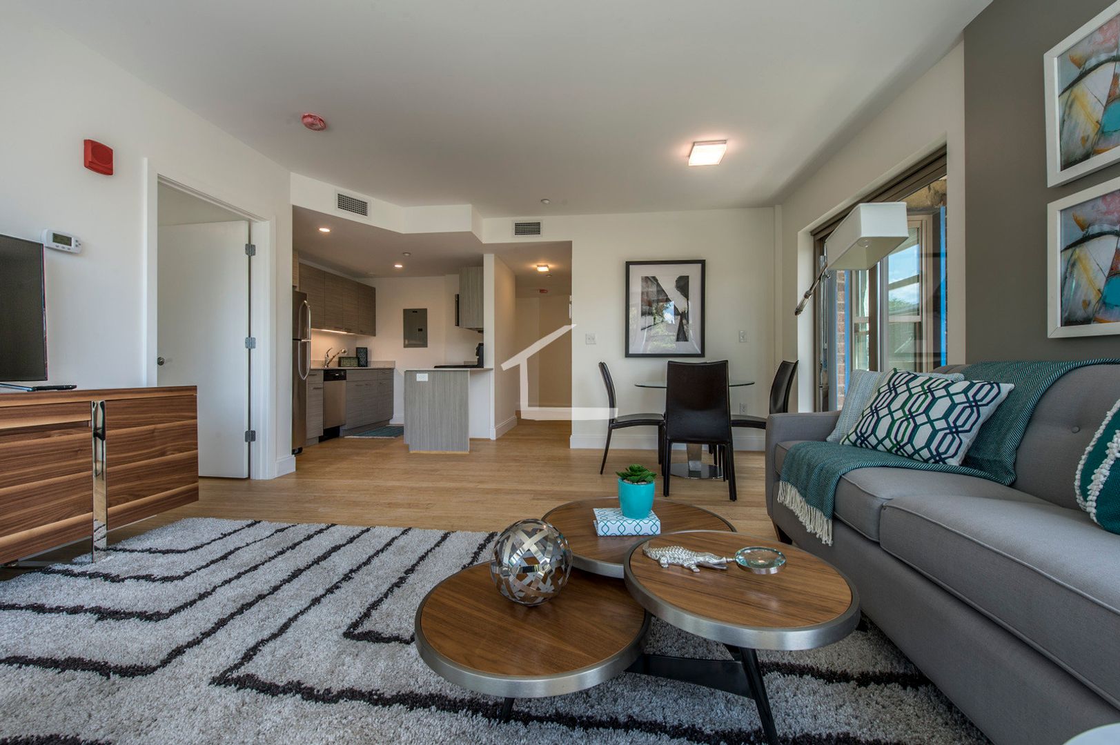 Boston Condo: 90 Malvern St