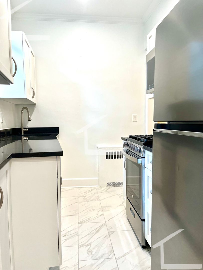 Boston Condo: 73 Kilsyth Rd