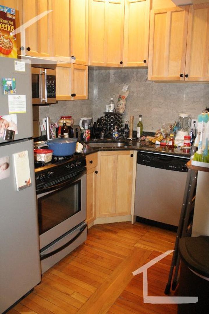 Brookline Condo: 199 Winthrop Rd.,