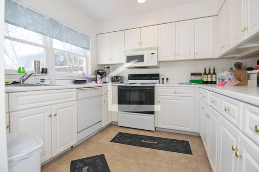 3 bed 2.5 bath - Boston Landing - available NOW or 7/1 – photo 1