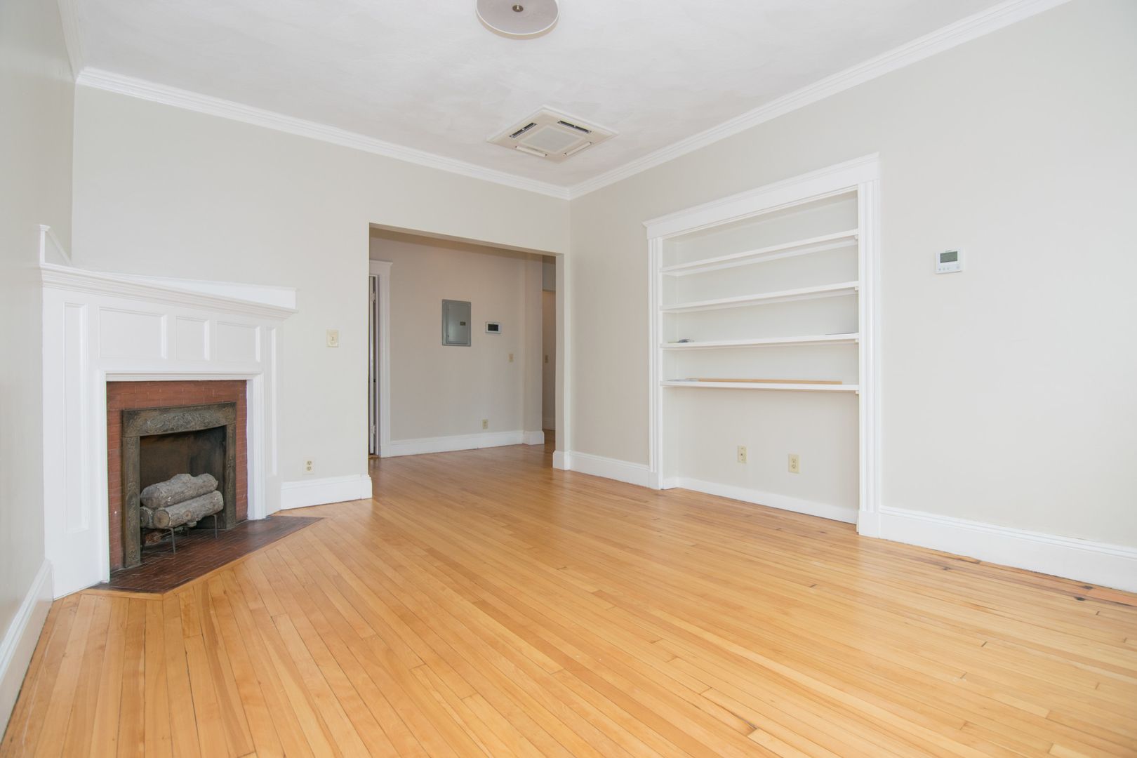 Boston Condo: 19 Gardner St