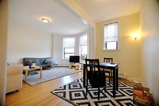 NO BROKER FEE!! AUGUST 1ST CLEVELAND CIRCLE 2 BED AVAILABILITY – photo 1