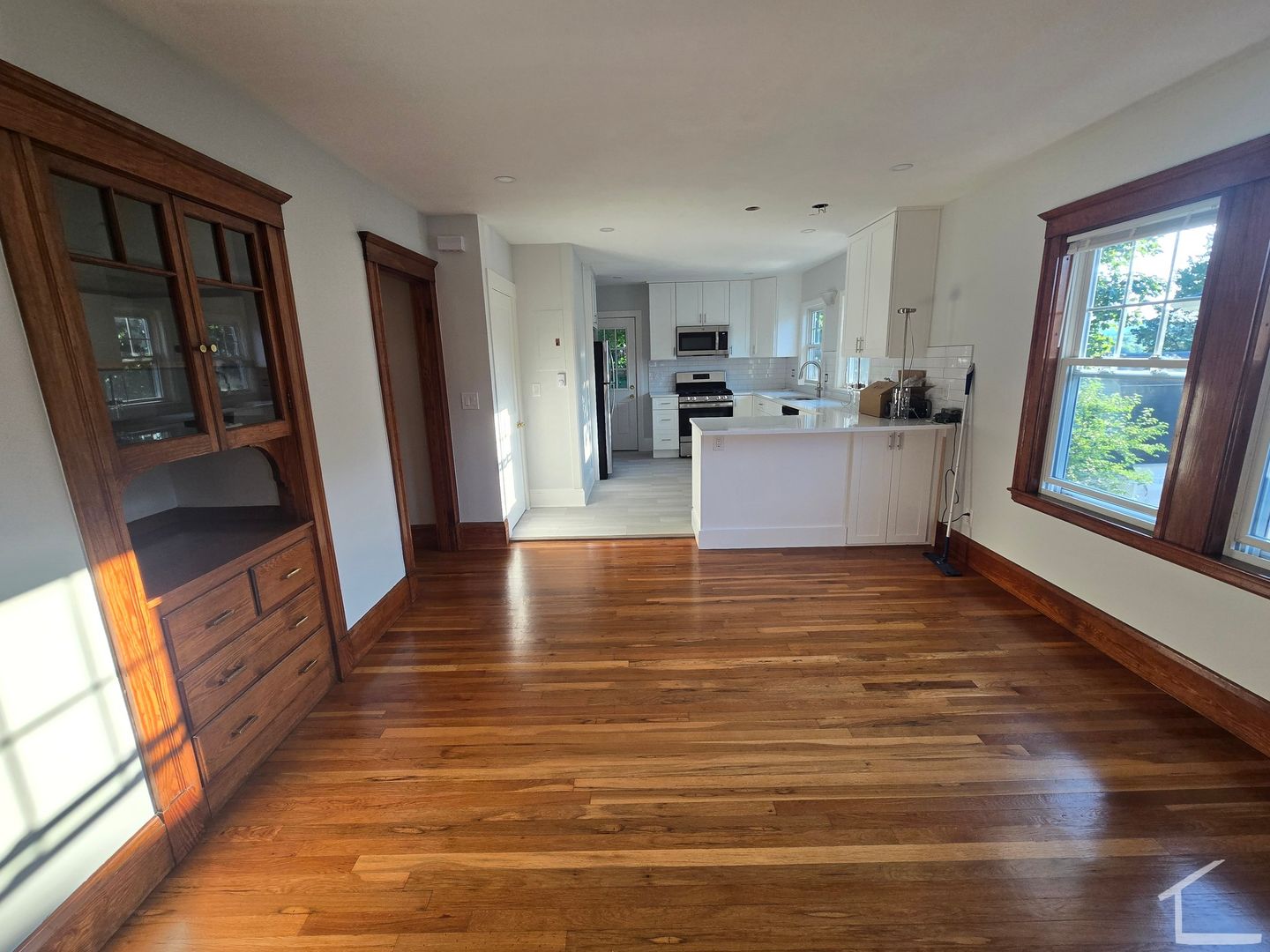 Newton Condo: 23 Milton