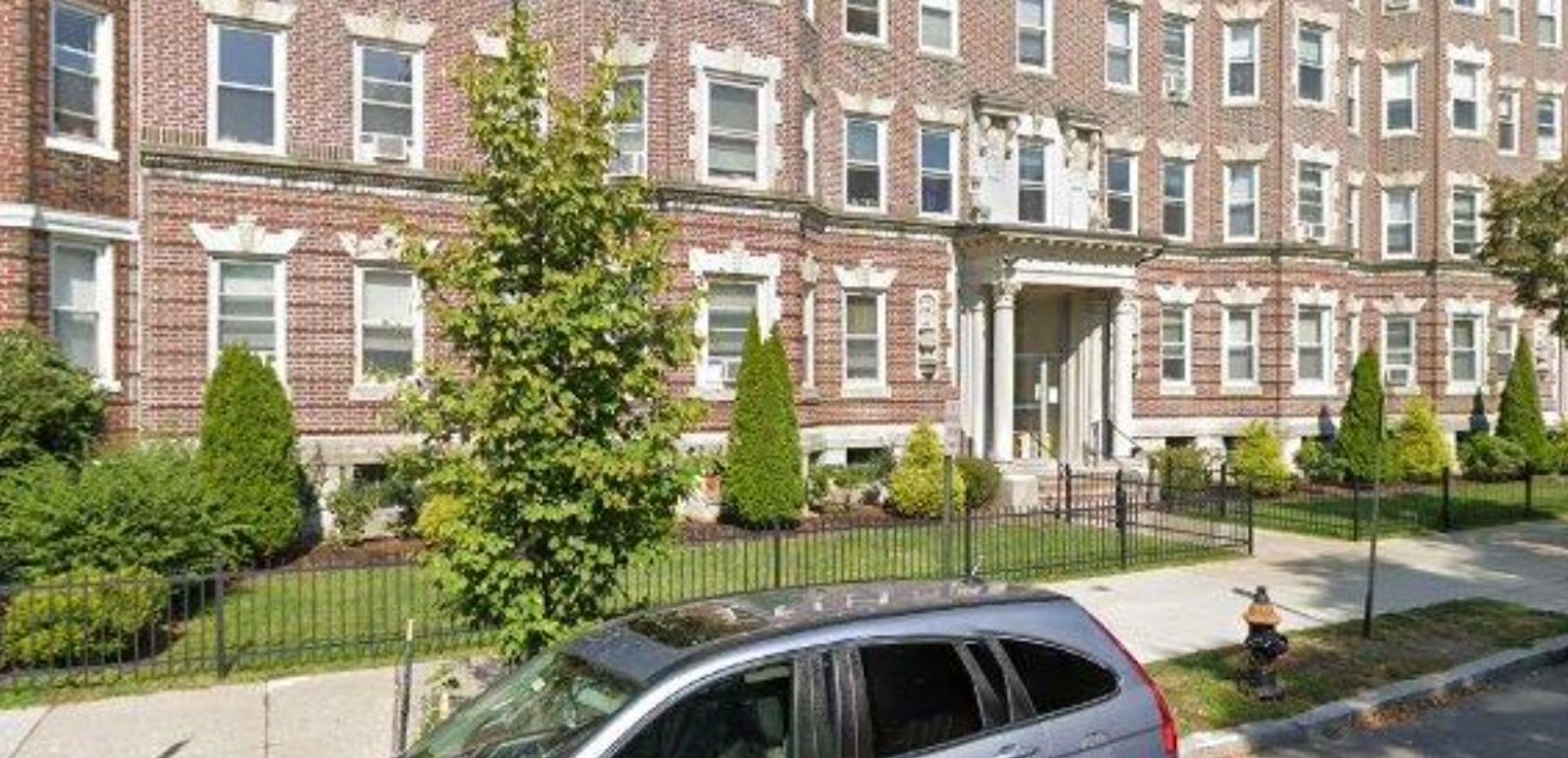 Boston House: 143 Park Dr.