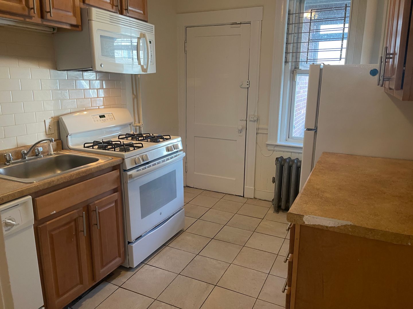 open House: 437 Cambridge sat