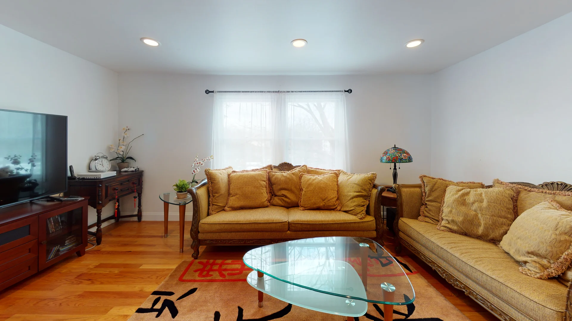 Chestnut Hill Townhome: 23 Broadlawn Park