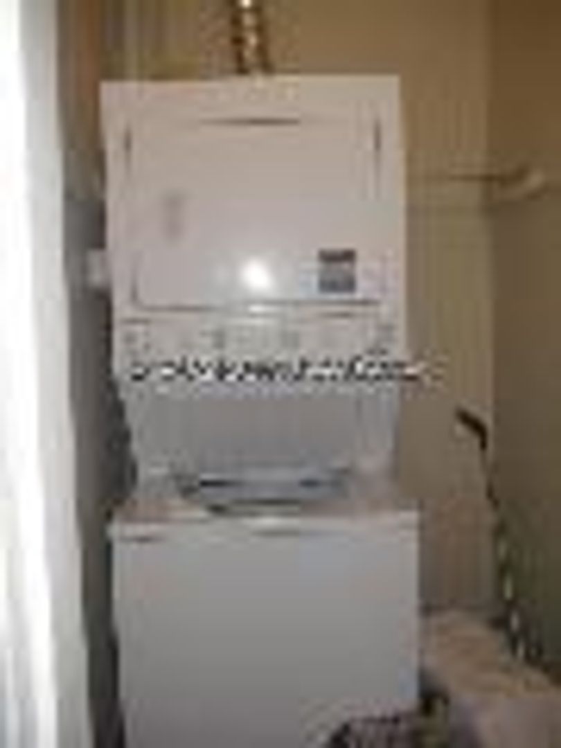 Brookline Condo: 11 Babcock St