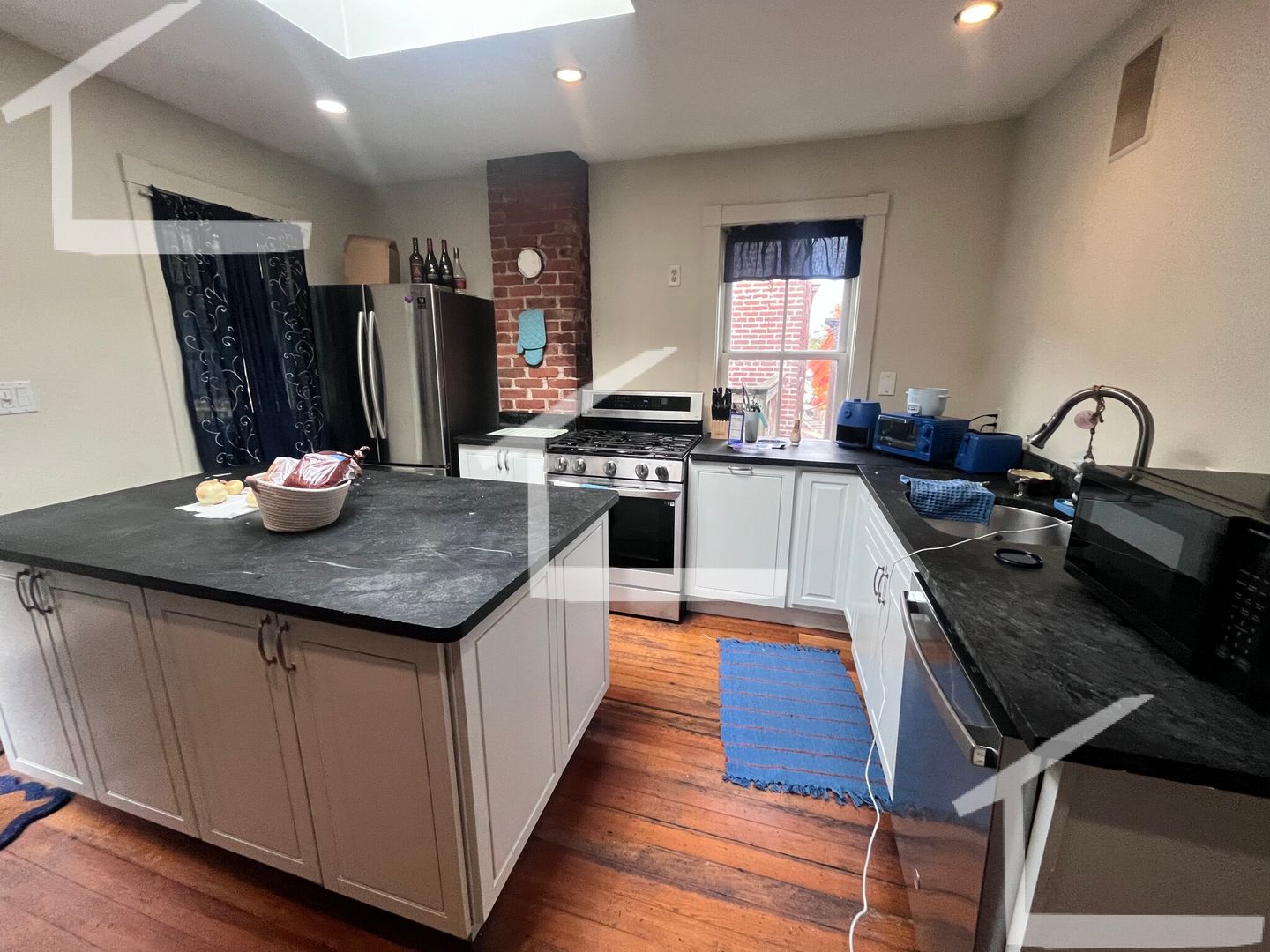 Boston Condo: 153 highland St.