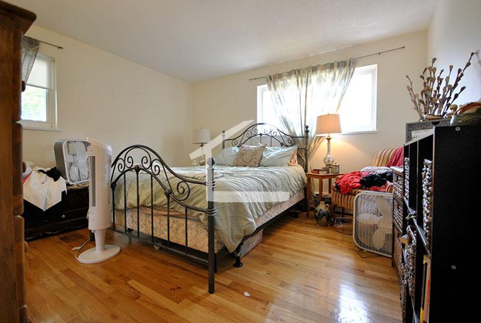 Boston Condo: 10 Commonwealth court