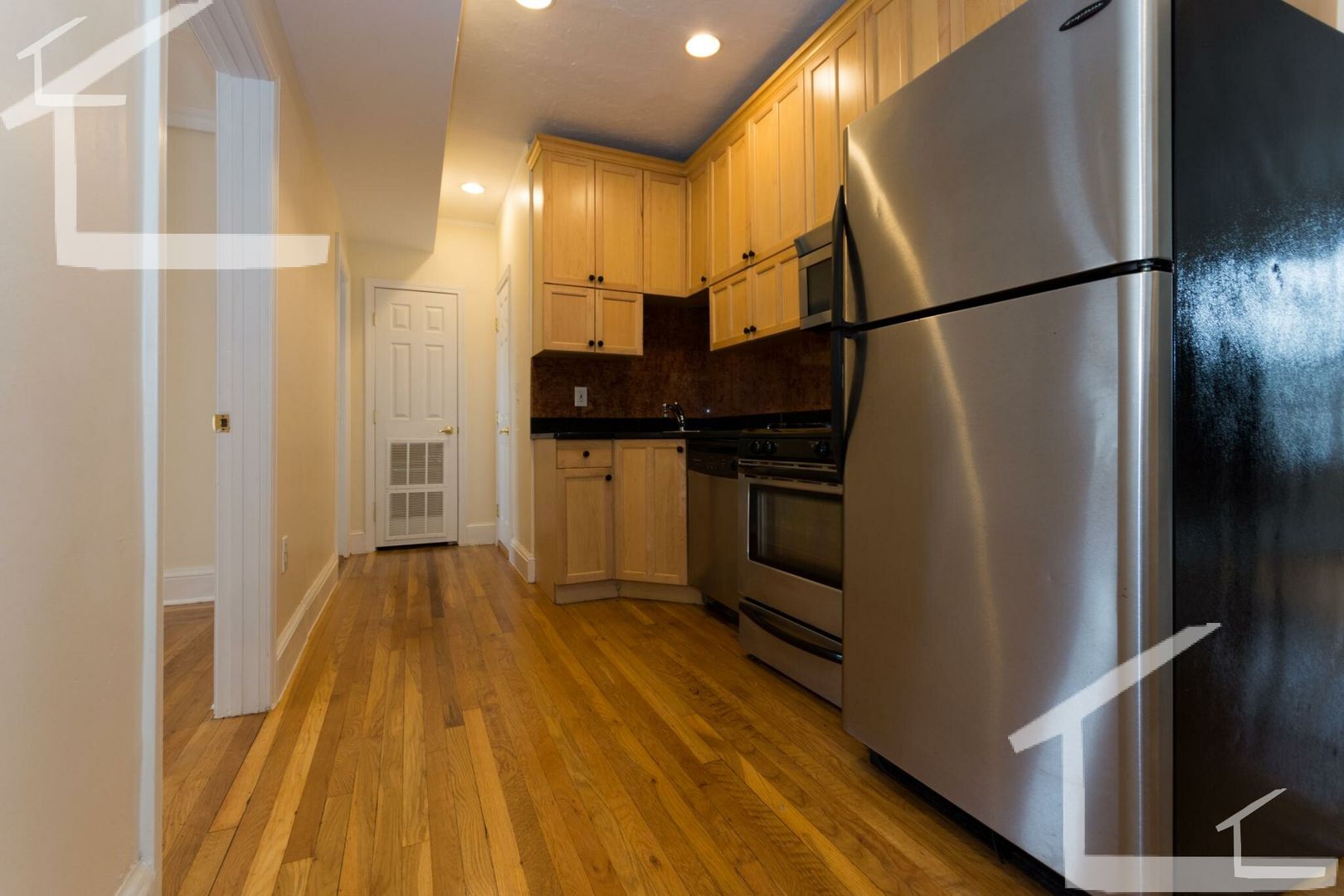 Brookline Condo: 73 Thatcher St