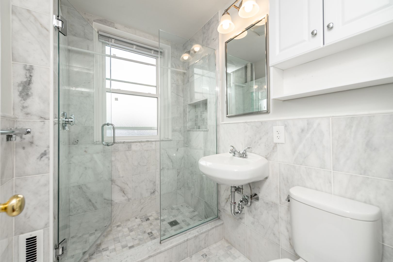 Boston House: 49B Worthington St.