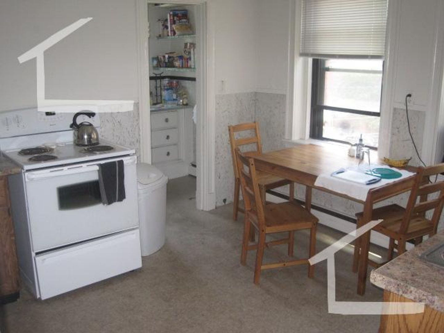 Boston Condo: 1422 Commonwealth Ave