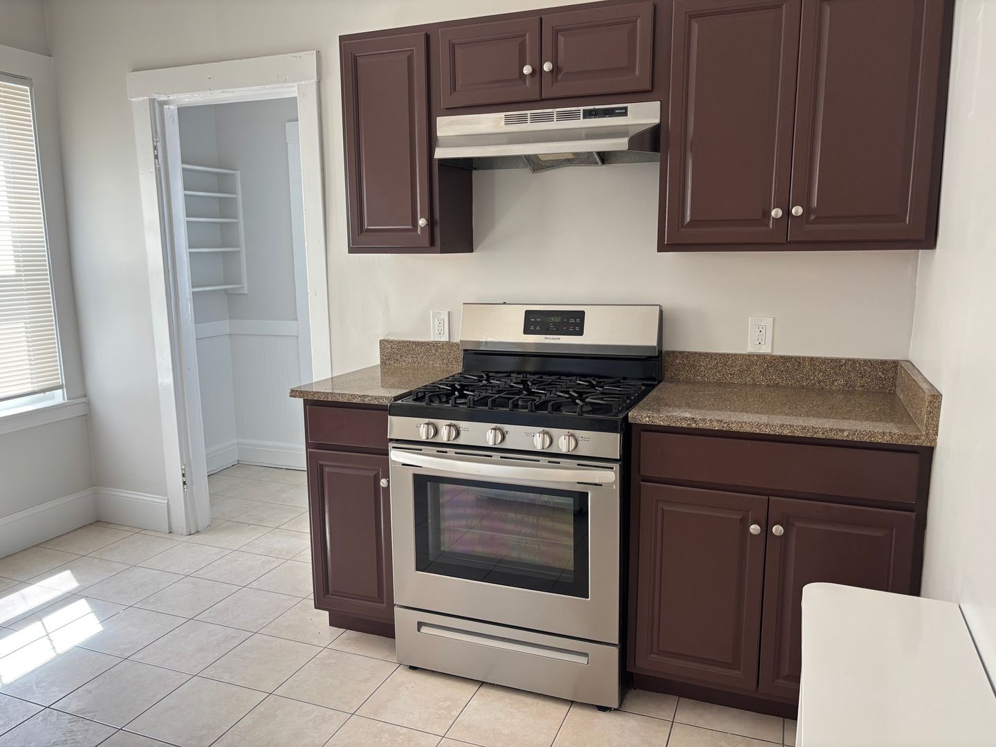 Brighton Condo: 27 Matchett St