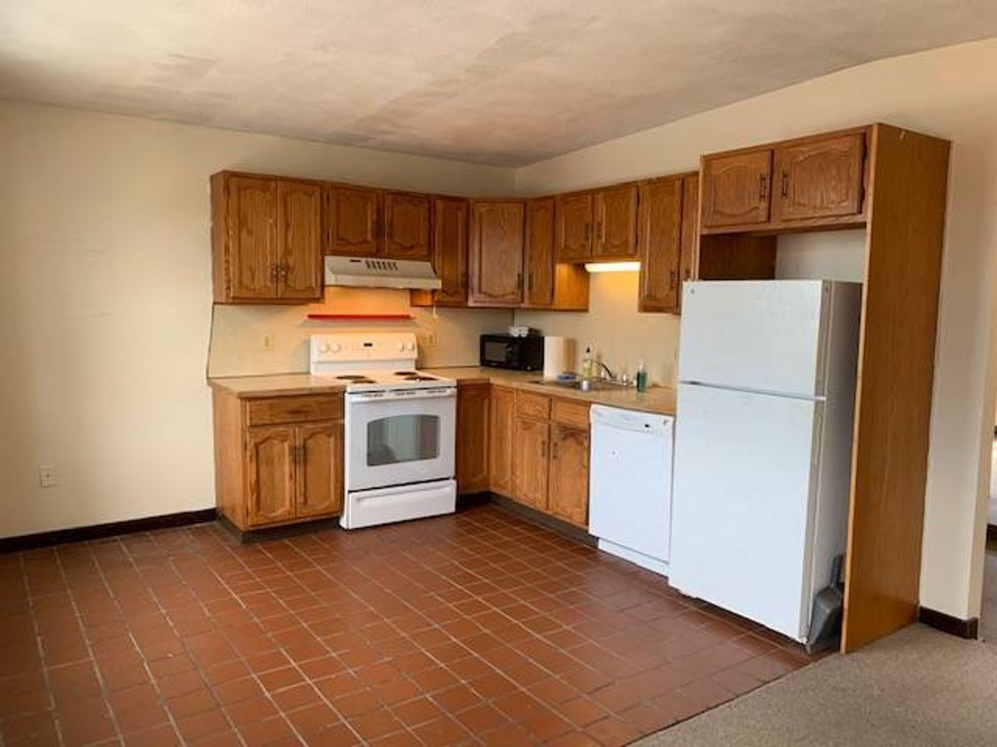 Boston House: 30 Chelsea St