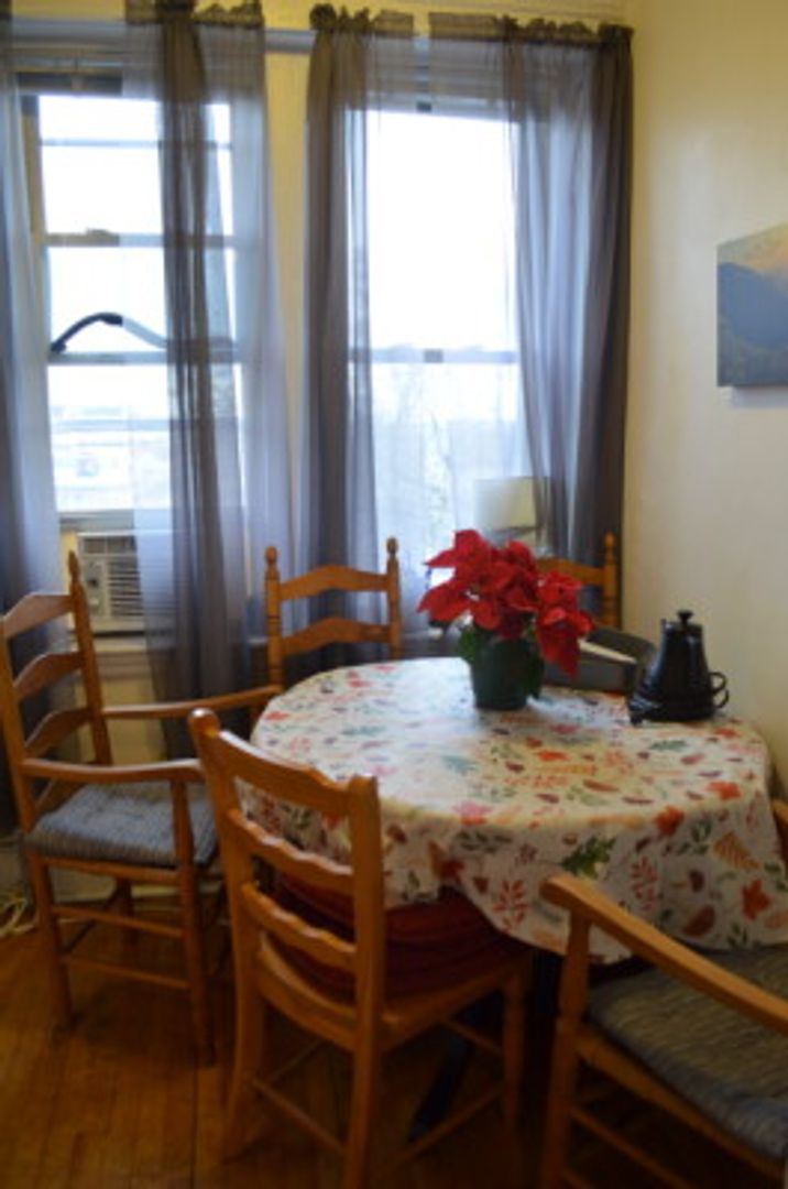 Boston Condo: 28 Quint Ave