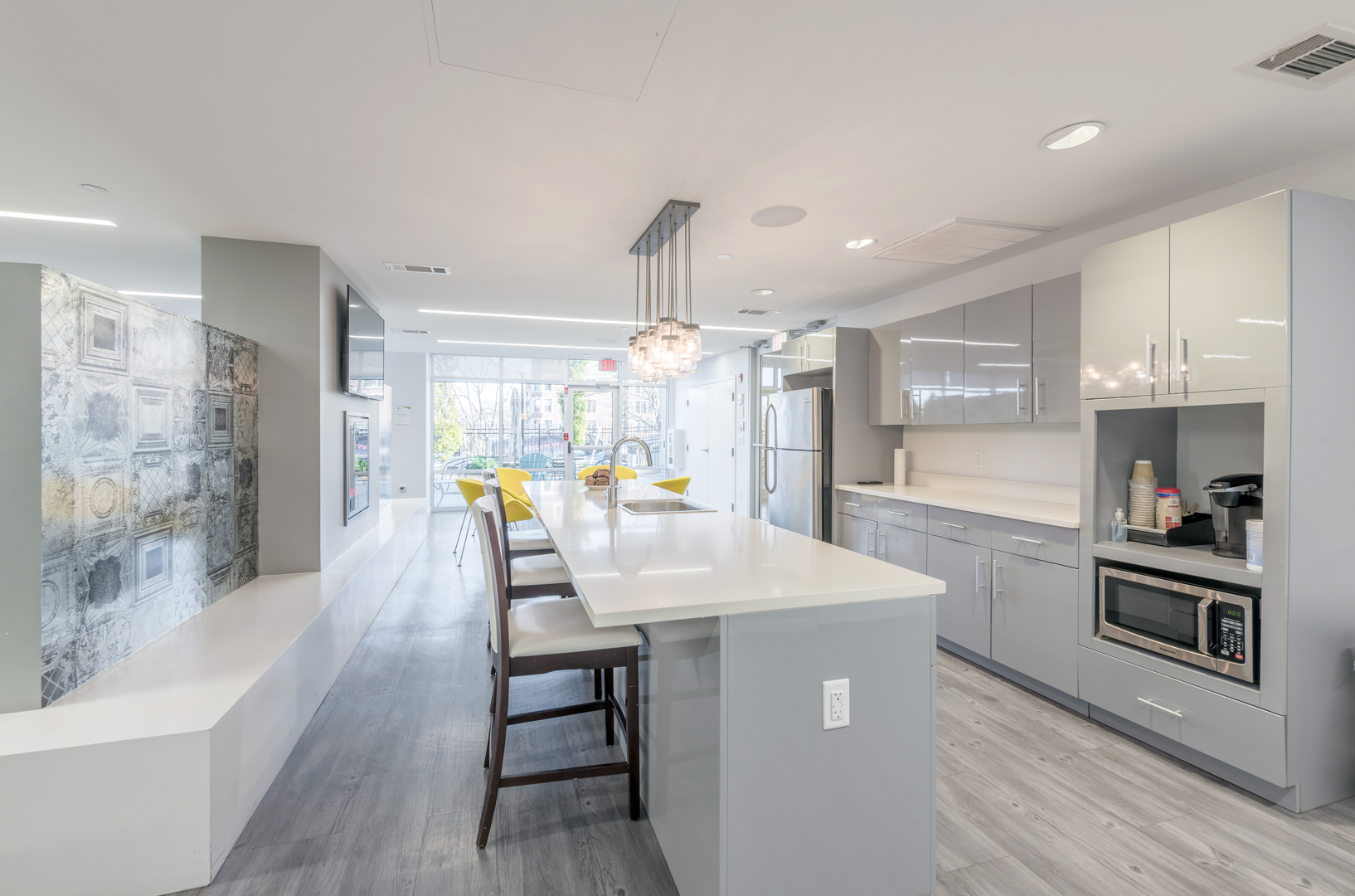 Brighton Condo: 1505 Commonwealth Ave