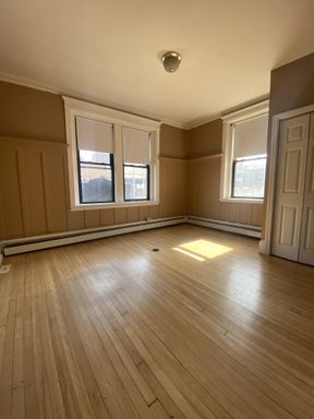 Central Allston Location, Steps from the T Stop, Central Heat, Parking for Rent, Laundry on a Site, Pets Friendly – photo 1