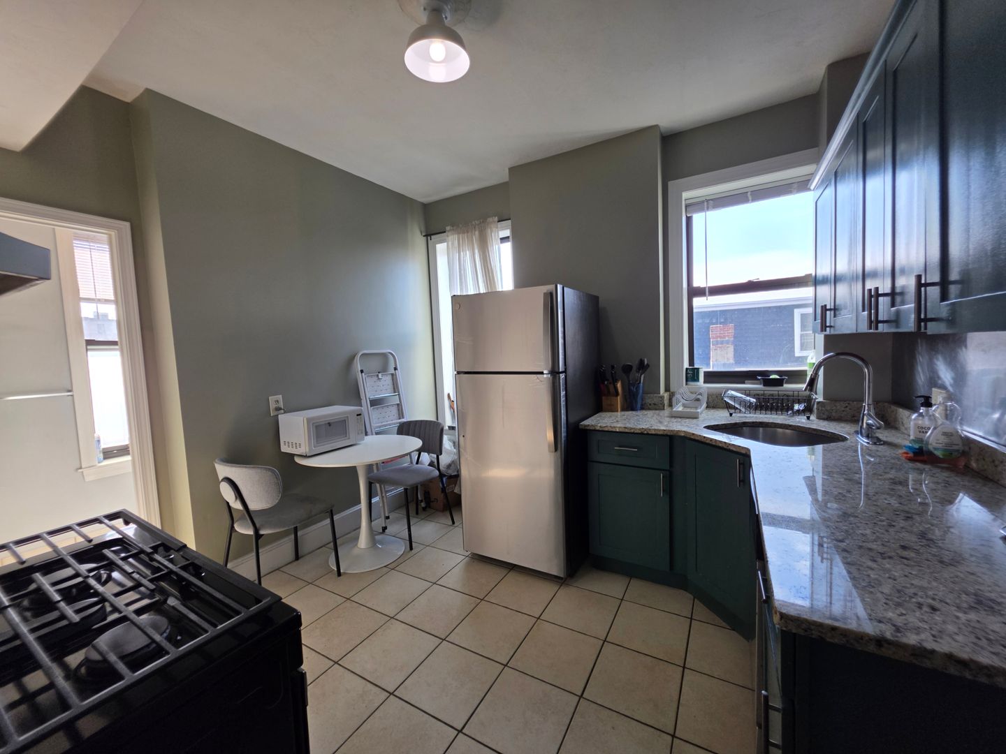 Boston Condo: 17 Highgate St