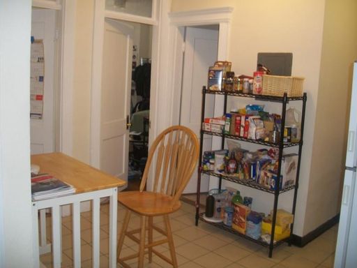 No Brokers Fee, Heat, Hot Water Included, Laundry on a Site, Parking for Rent – photo 1
