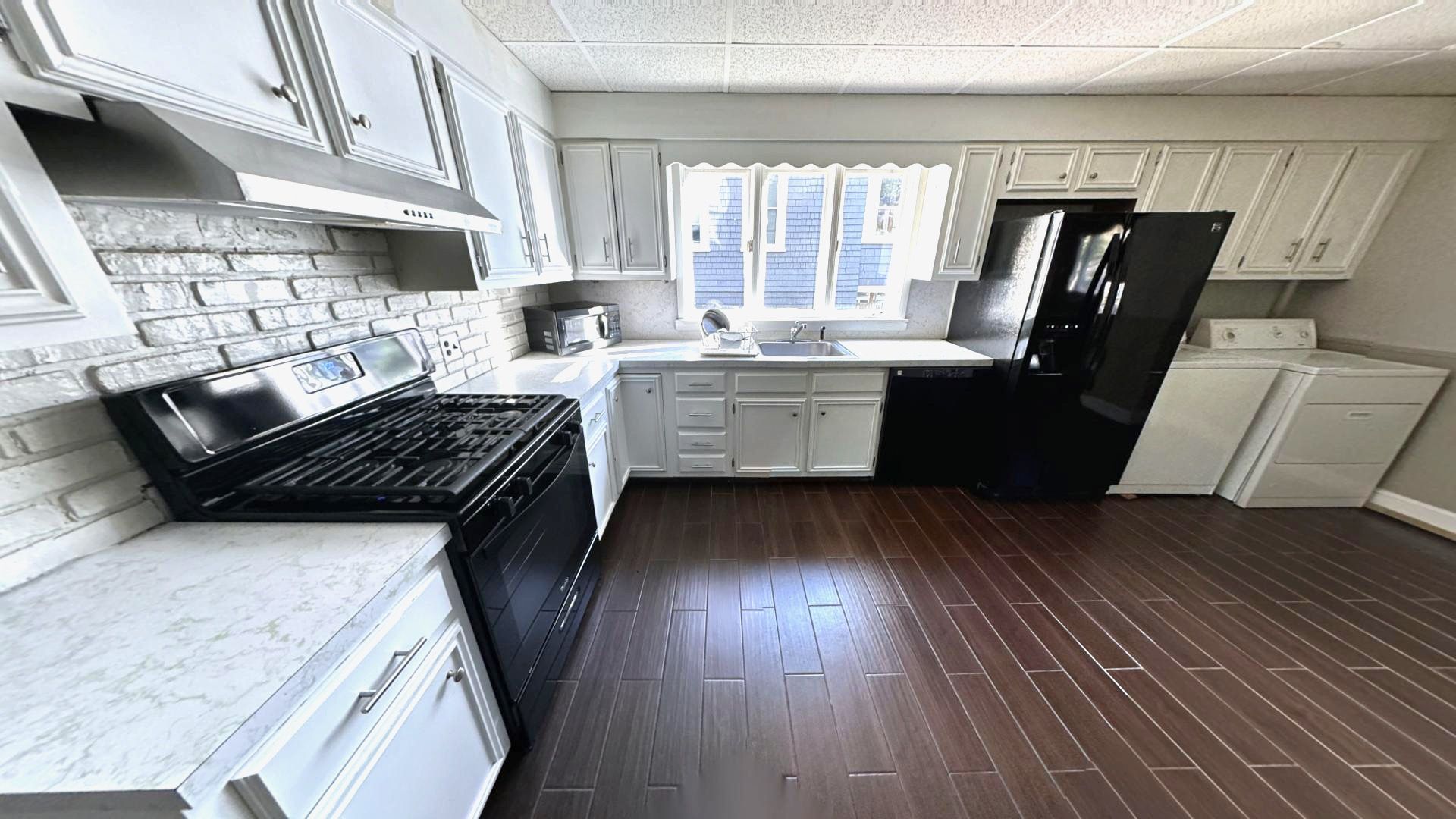 Somerville Condo: 14 Dow St