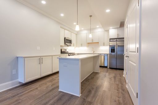 NO FEE!!! RENOVATED 4 BED/2 BATH ON BRIGHTON/NEWTON LINE WITH CENTRAL AIR, LAUNDRY – photo 1