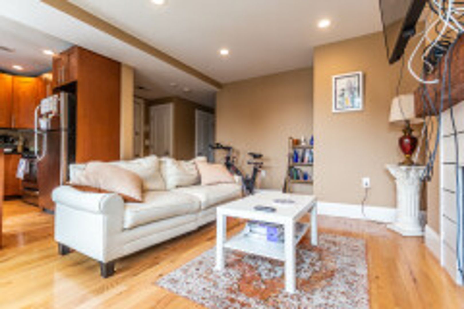 Boston Condo: 32 Linden St.