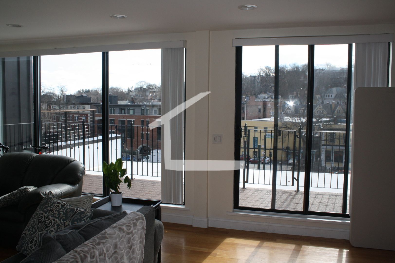 Brookline Condo: 1620 Beacon St