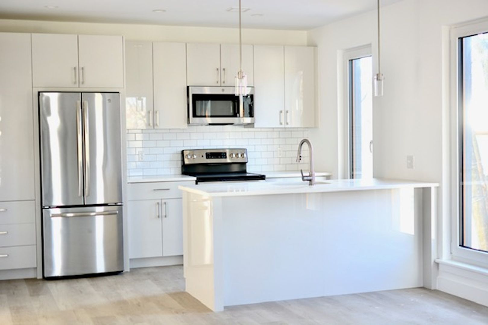 Boston House: 2837 Washington St