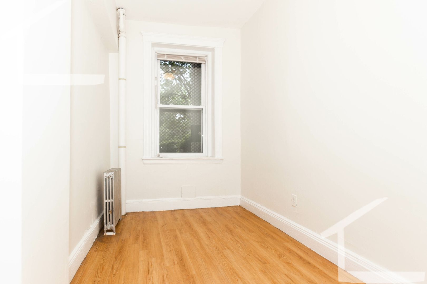 Boston House: 133 Englewood Ave