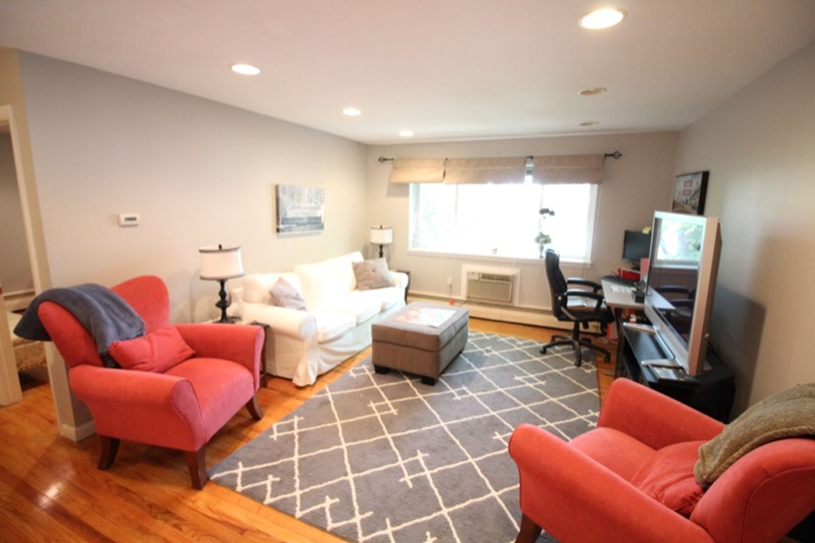 Boston House: 245 Kelton St