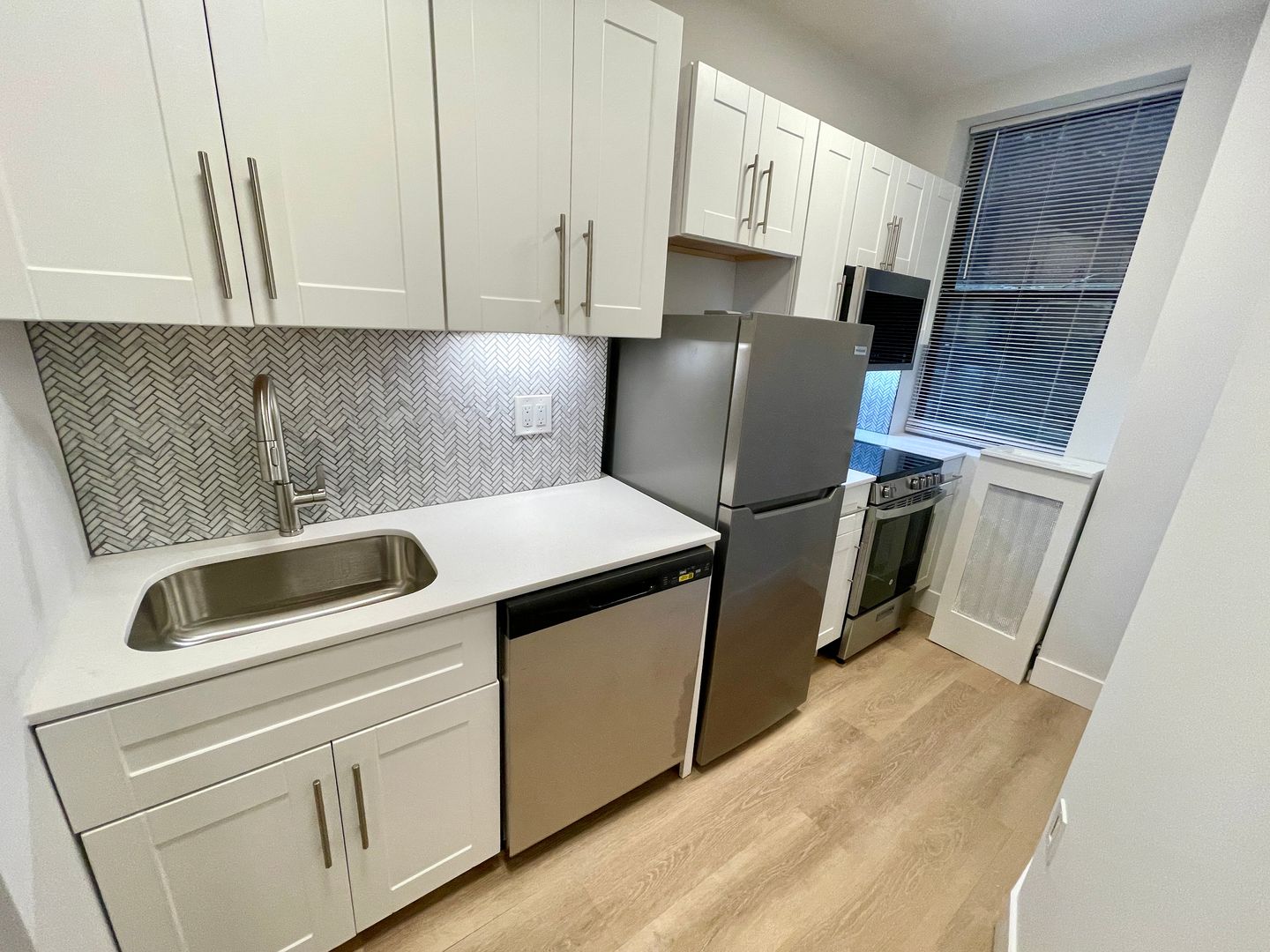 Boston Condo: 24 Phillips st