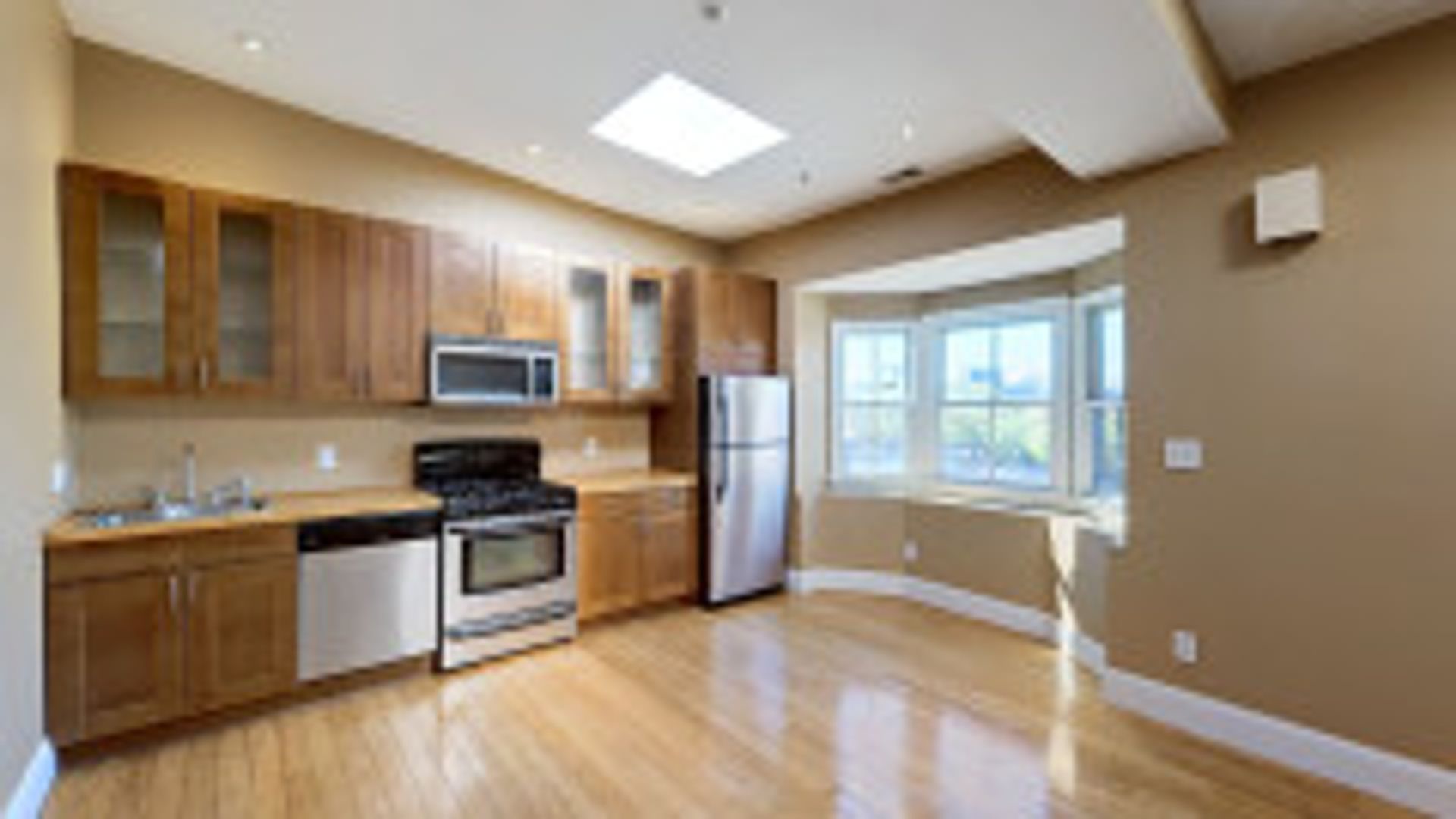 Boston Condo: 9 Cortes St