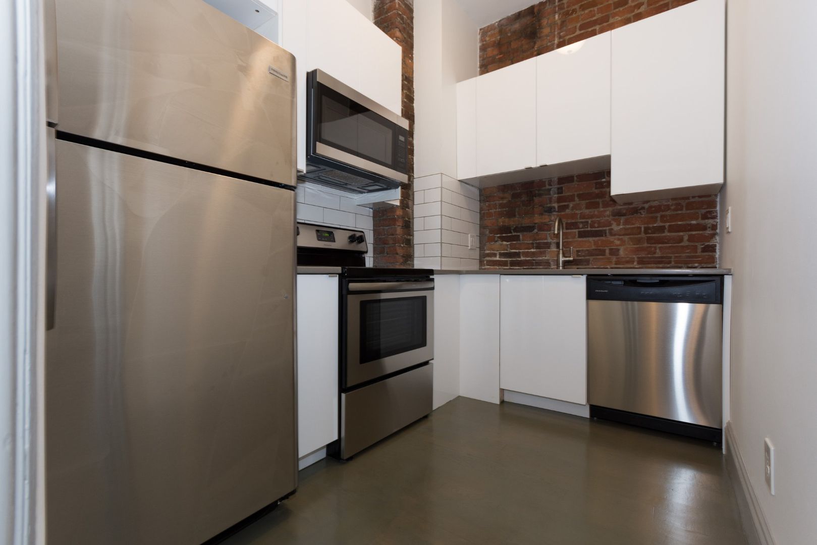 Boston Condo: 11 Belvidere St