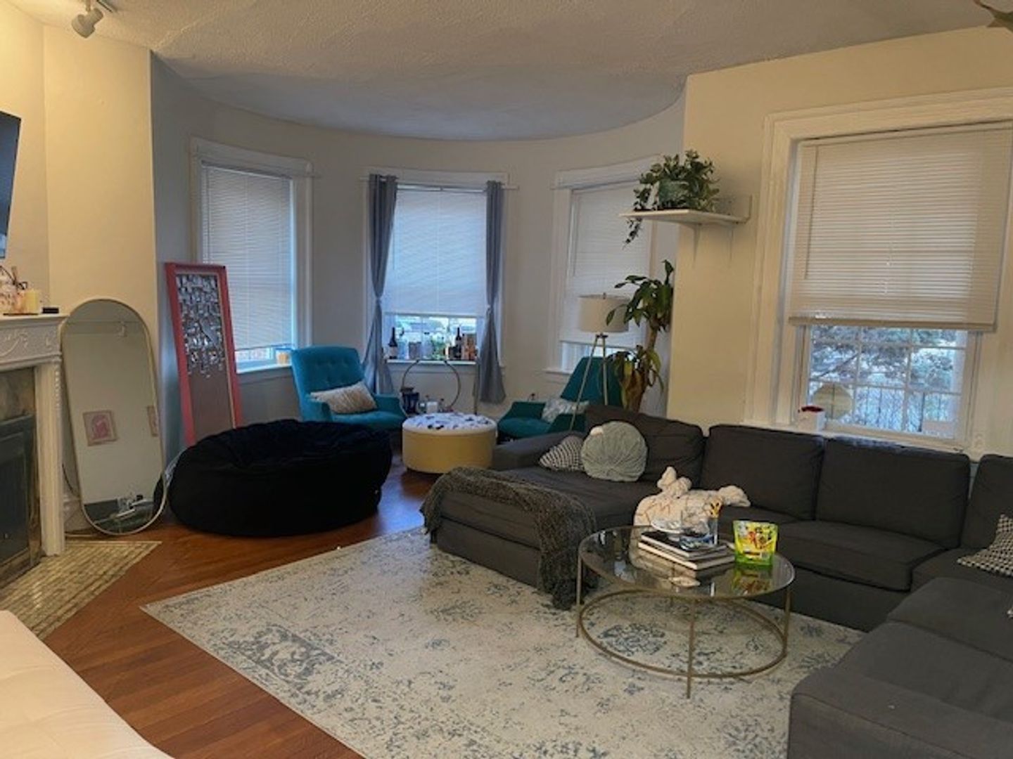 Brookline Condo: 186 Naples Rd